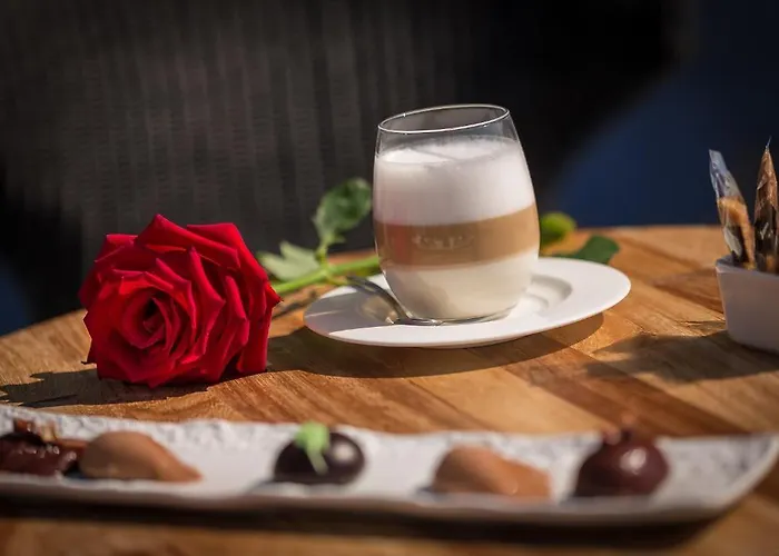 オラ エイサンプル 5* バルセロナ