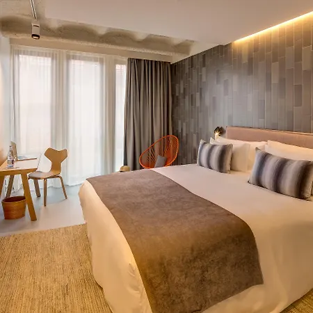 Ohla Eixample 5*