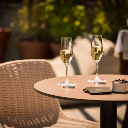 Ohla Eixample Szálloda 5*