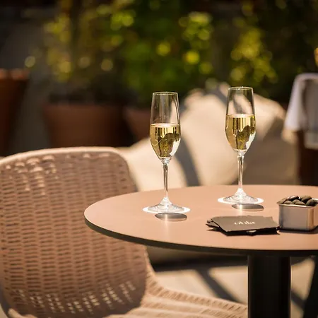 Ohla Eixample Hotel 5*