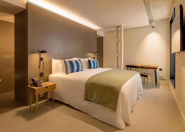 Ohla Eixample Hotel 5*